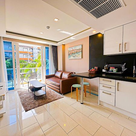Grand Avenue Suites X Monthstayz Thailand Pattaya Buitenkant foto