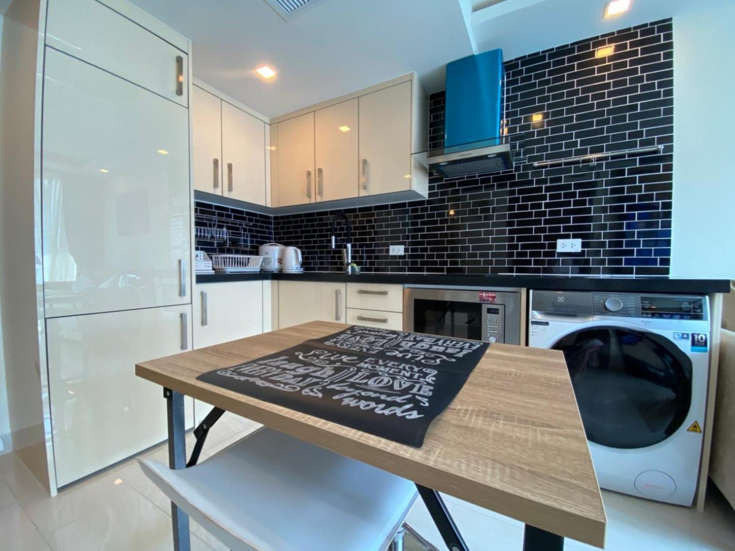 Grand Avenue Suites X Monthstayz Thailand Pattaya Buitenkant foto