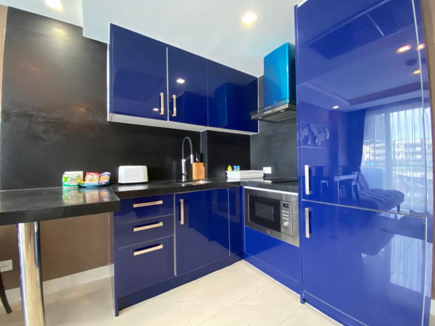 Grand Avenue Suites X Monthstayz Thailand Pattaya Buitenkant foto