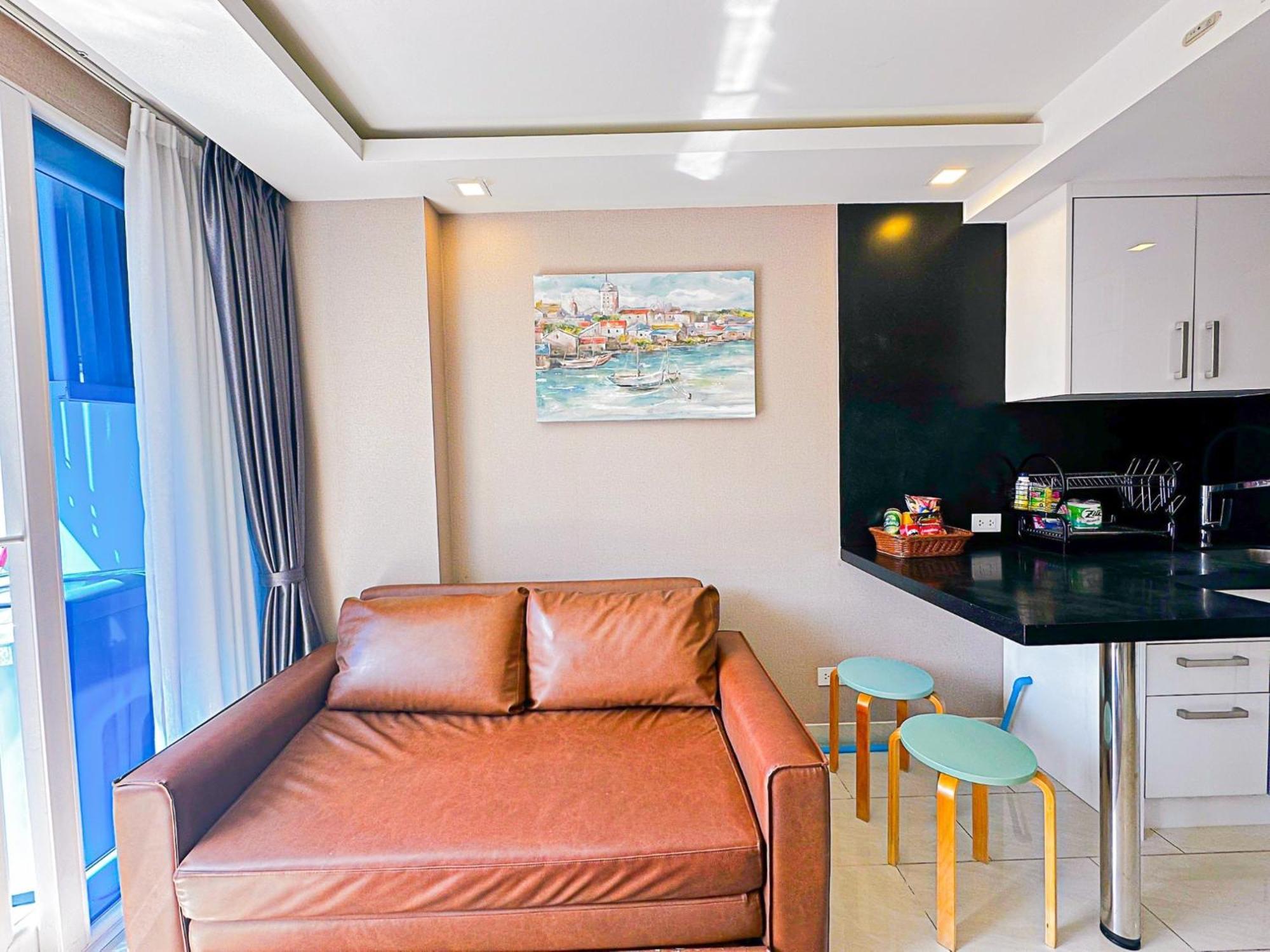 Grand Avenue Suites X Monthstayz Thailand Pattaya Buitenkant foto