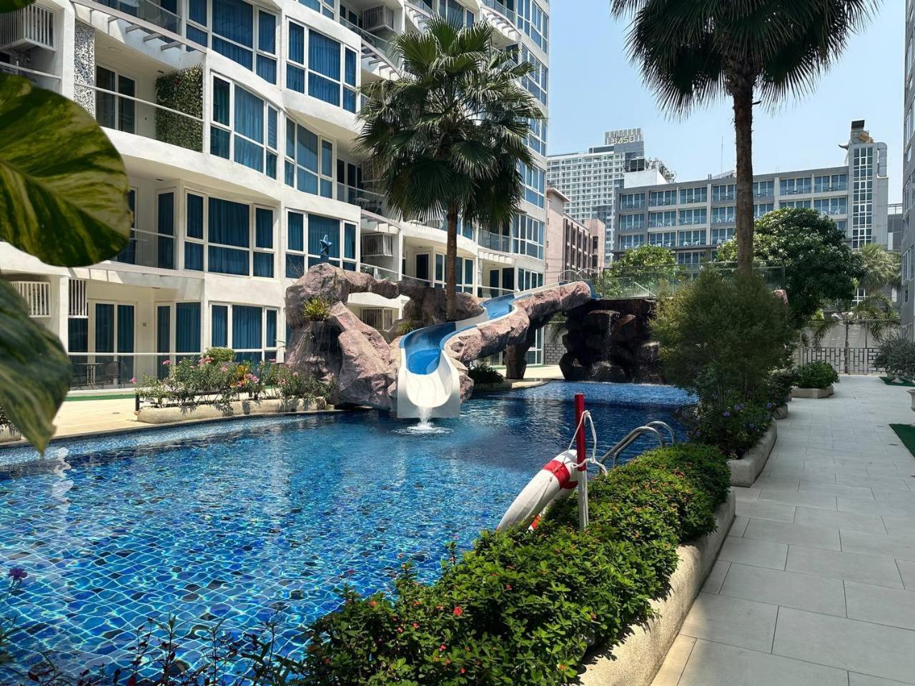 Grand Avenue Suites X Monthstayz Thailand Pattaya Buitenkant foto