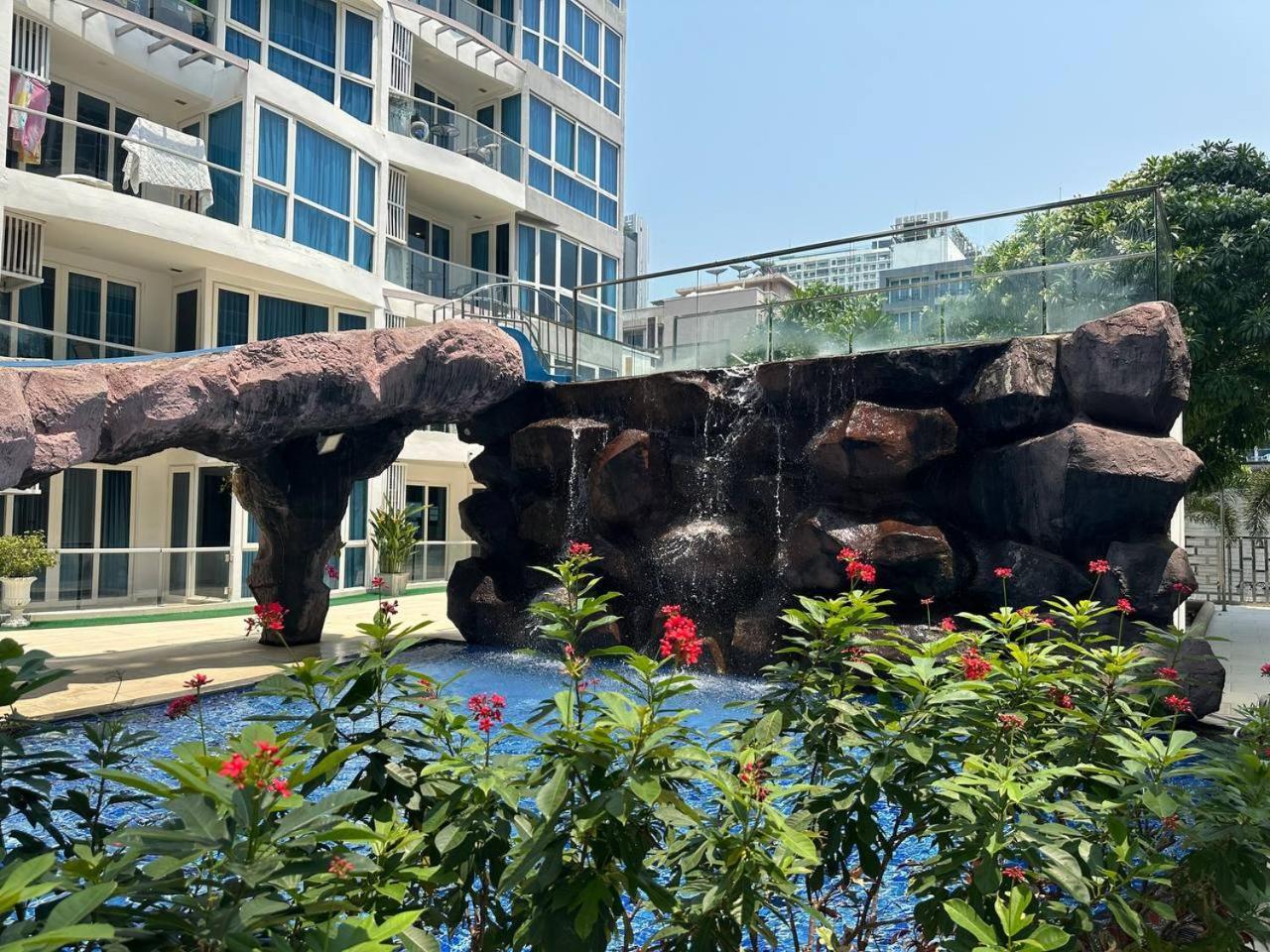 Grand Avenue Suites X Monthstayz Thailand Pattaya Buitenkant foto